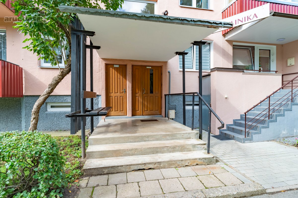 Jaukus, tvarkingas butas žalioje, ramioje - nuotraukos Nr. 2
