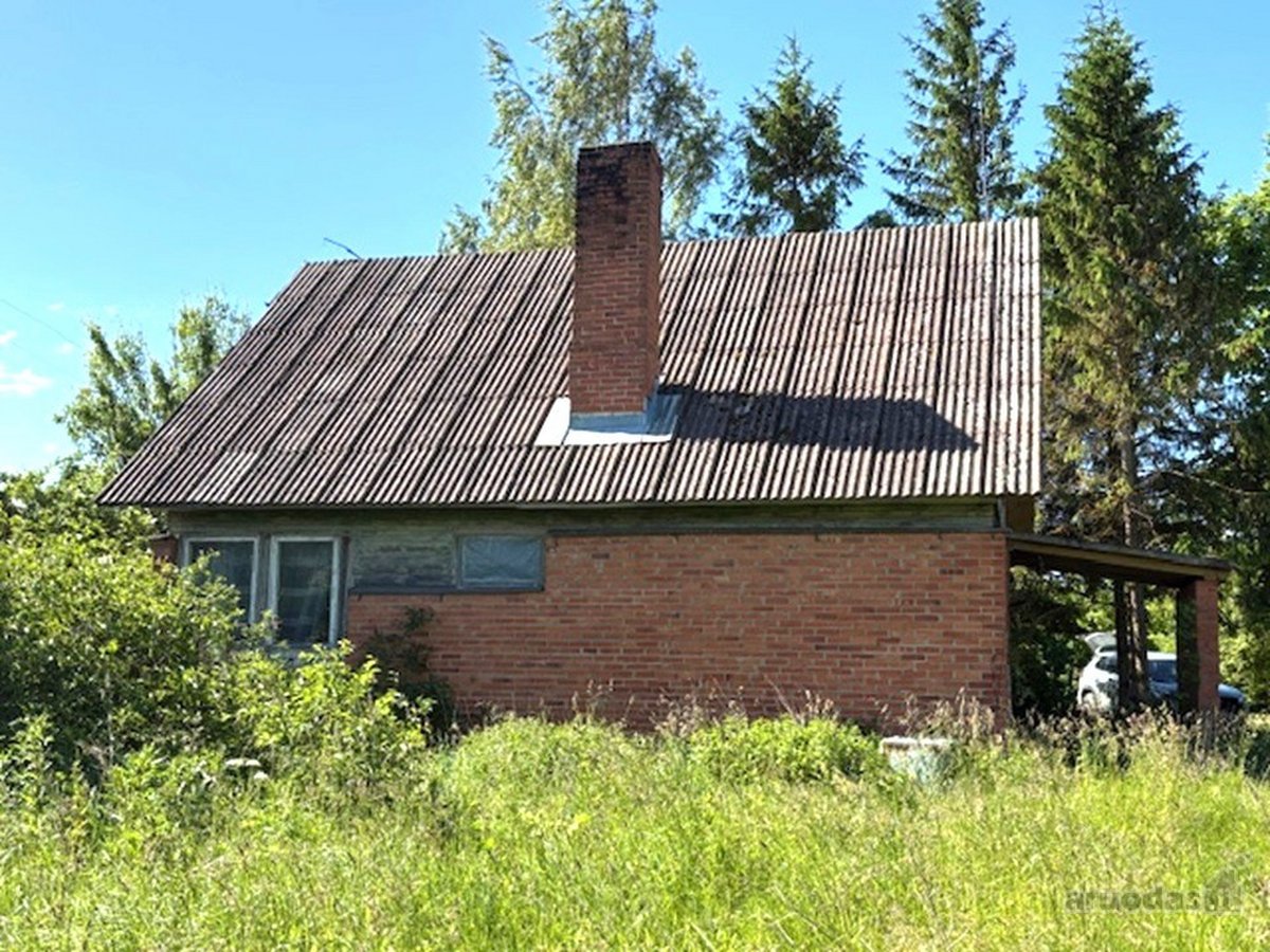 Gyvenamasis namas su žemės sklypu ir - nuotraukos Nr. 4