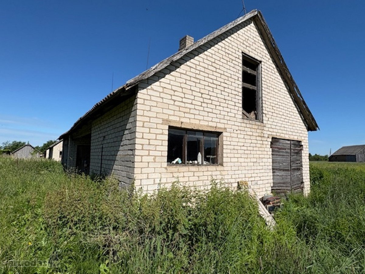 Gyvenamasis namas su žemės sklypu ir - nuotraukos Nr. 18