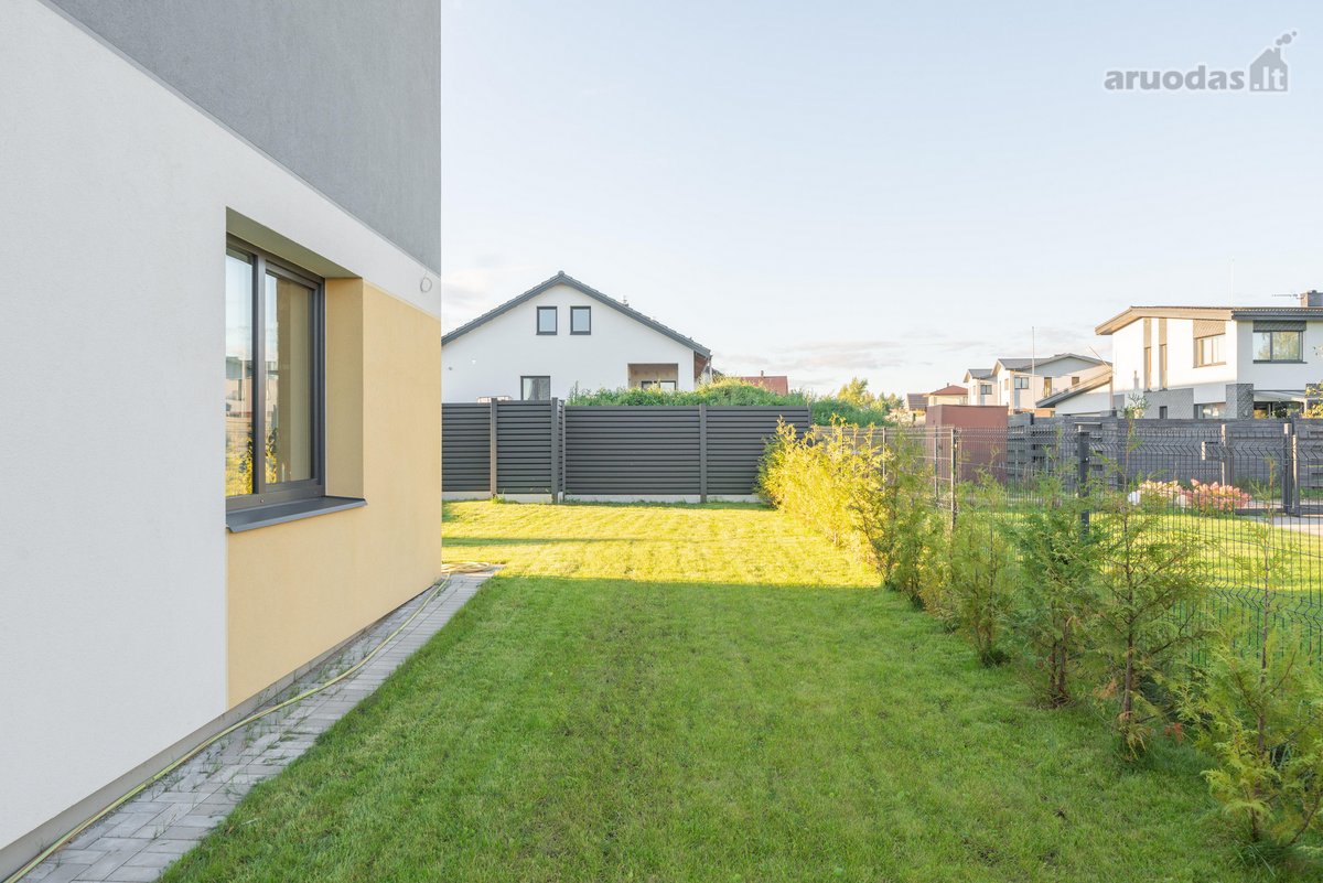 Parduodamas jaukus 4 kambarių kotedžas - nuotraukos Nr. 53
