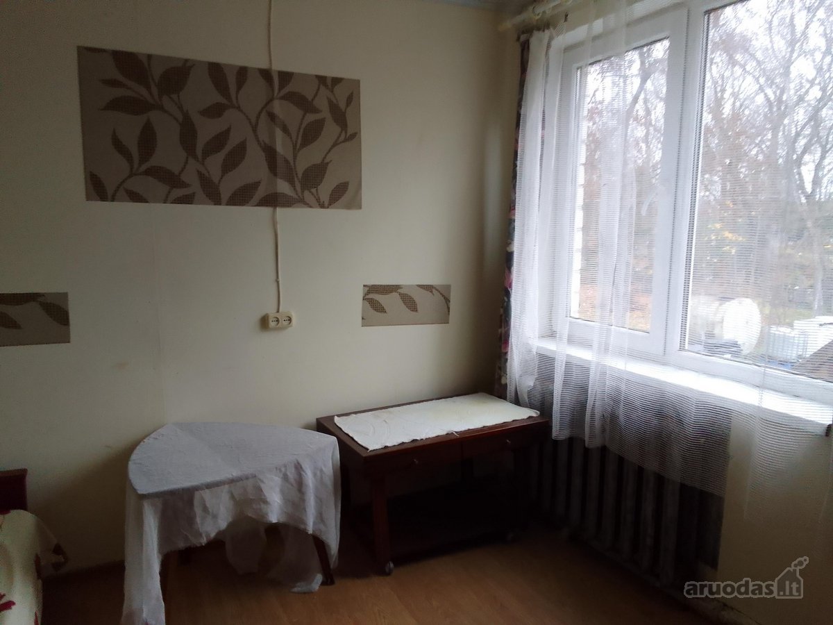 Išnomojamas ilgalaikei nuomai kambarys centre - nuotraukos Nr. 2