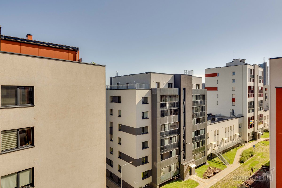 Erdvus 3 Kambarių Butas Su Galimybe - nuotraukos Nr. 29