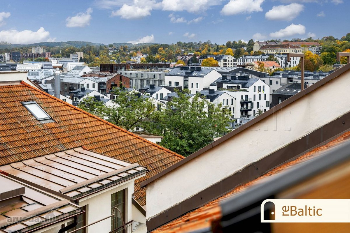 Erdvus keturių kambarių butas su balkonu ir - nuotraukos Nr. 21