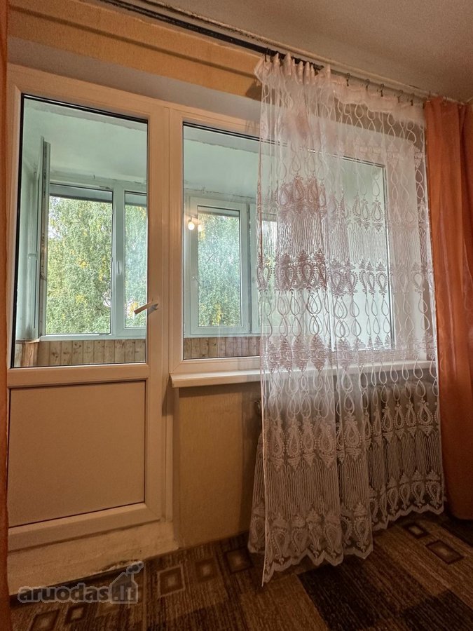 Parduodamas šviesus ir šiltas 2 kambarių - nuotraukos Nr. 13