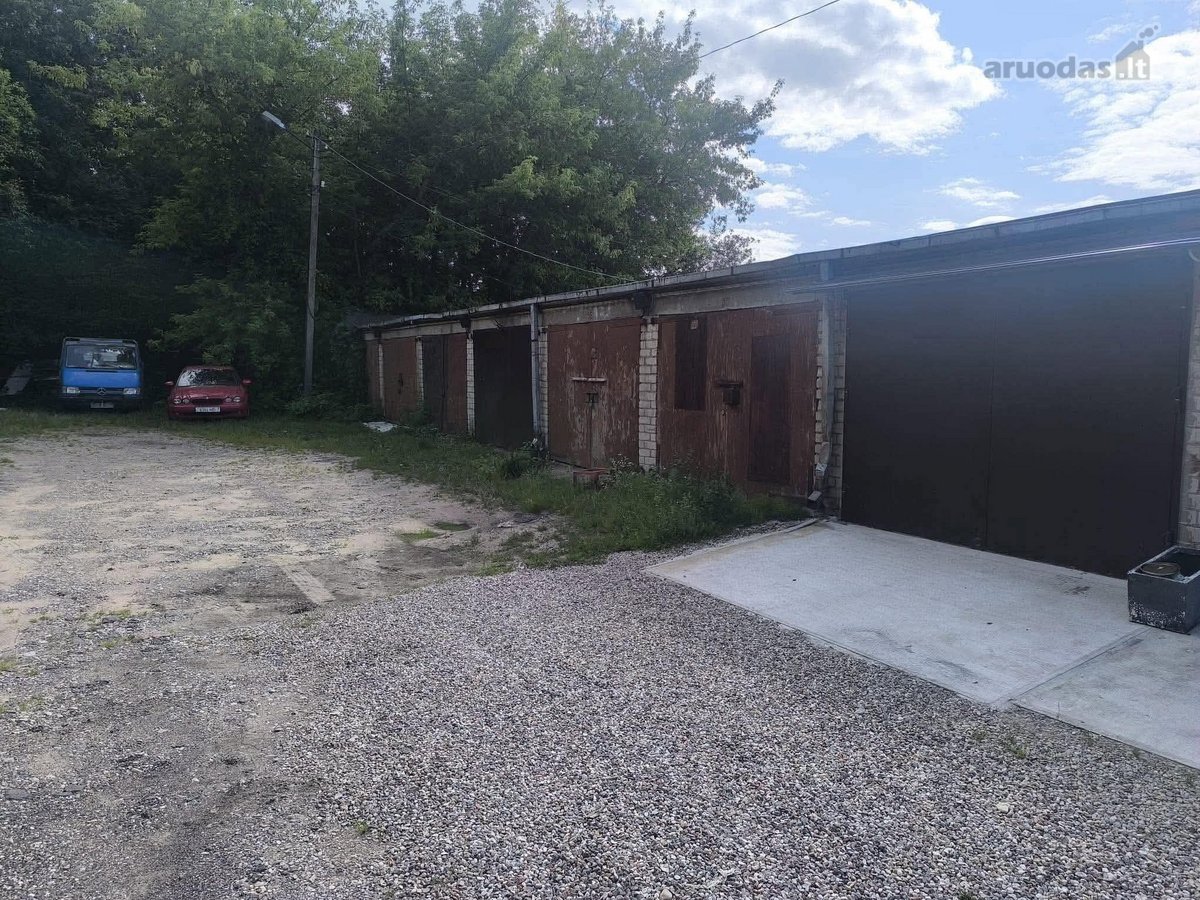 Parduodamas tvarkingas 15,87 m² garažas - nuotraukos Nr. 2