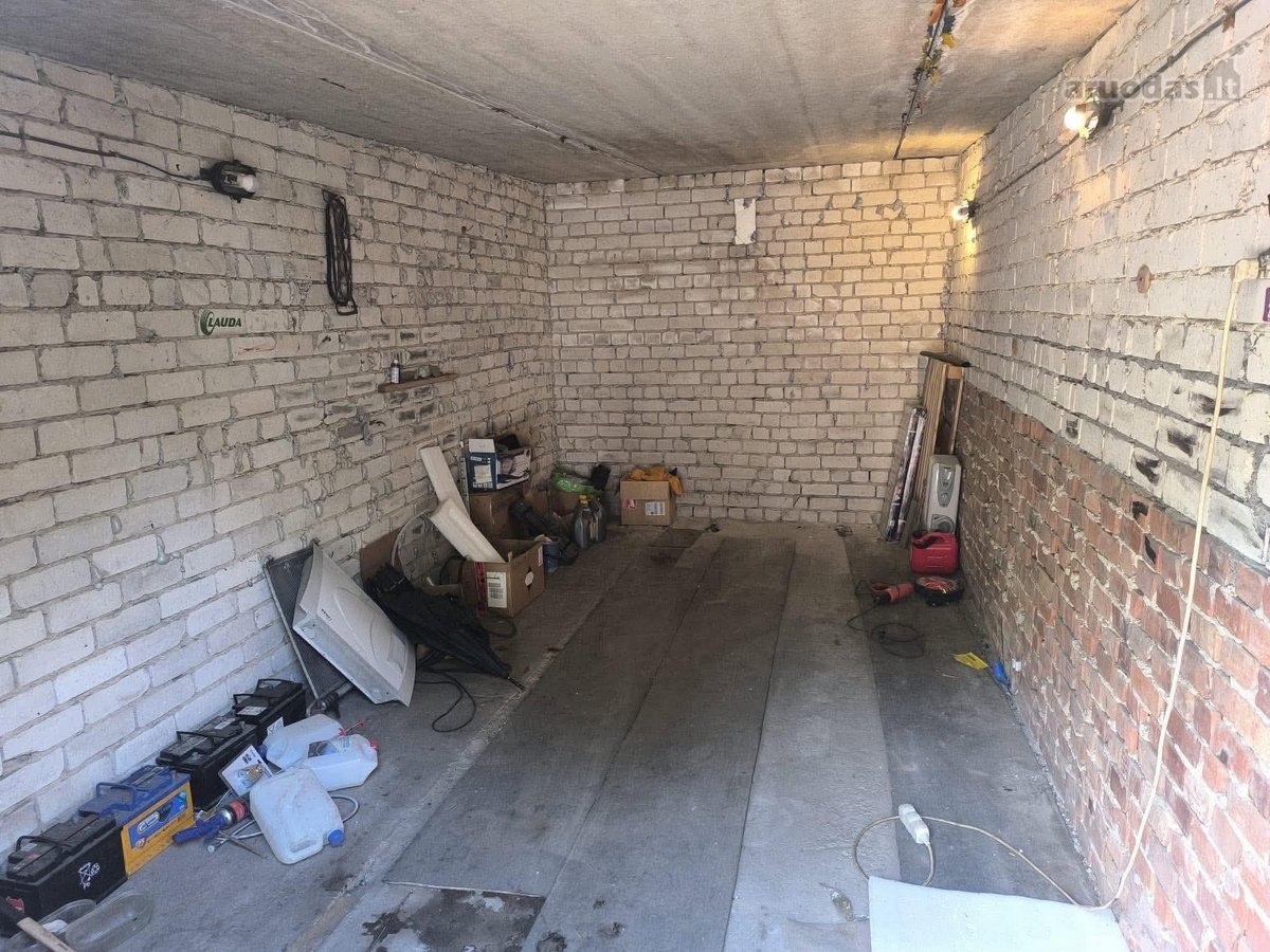 Parduodamas tvarkingas 15,87 m² garažas - nuotraukos Nr. 4