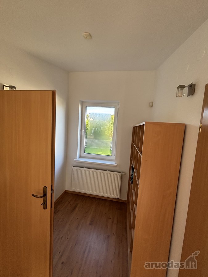 Nuomojamas dviejų aukštų namas, esantis 1 km - nuotraukos Nr. 6