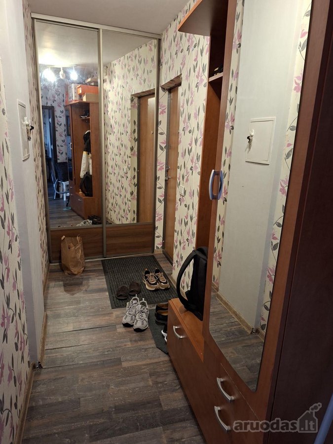 Namas dalinai renovuotas. Butas ne kampinis, - nuotraukos Nr. 8