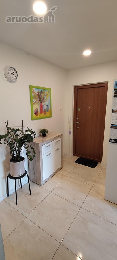 Parduodamas erdvus ir jaukus 67 kv. m ploto 3 - nuotraukos Nr. 8