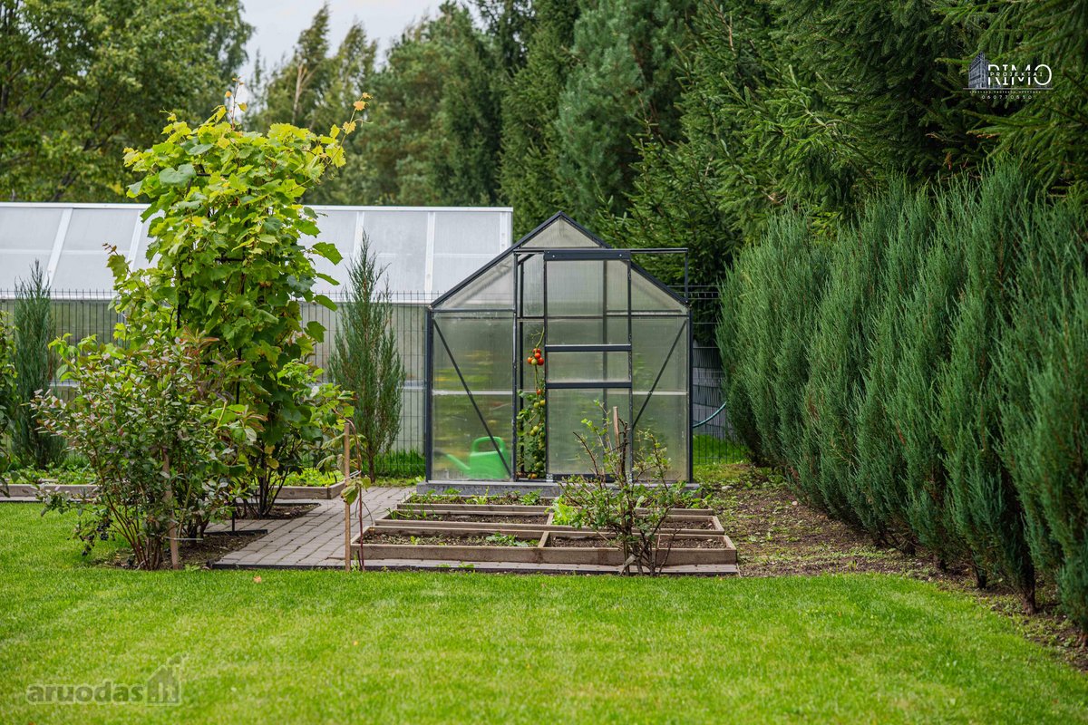 Parduodamas Kokybiškai Įrengtas 196 M² Namas - nuotraukos Nr. 16