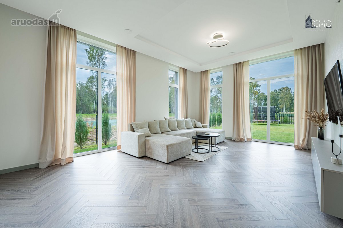 Parduodamas Kokybiškai Įrengtas 196 M² Namas - nuotraukos Nr. 33