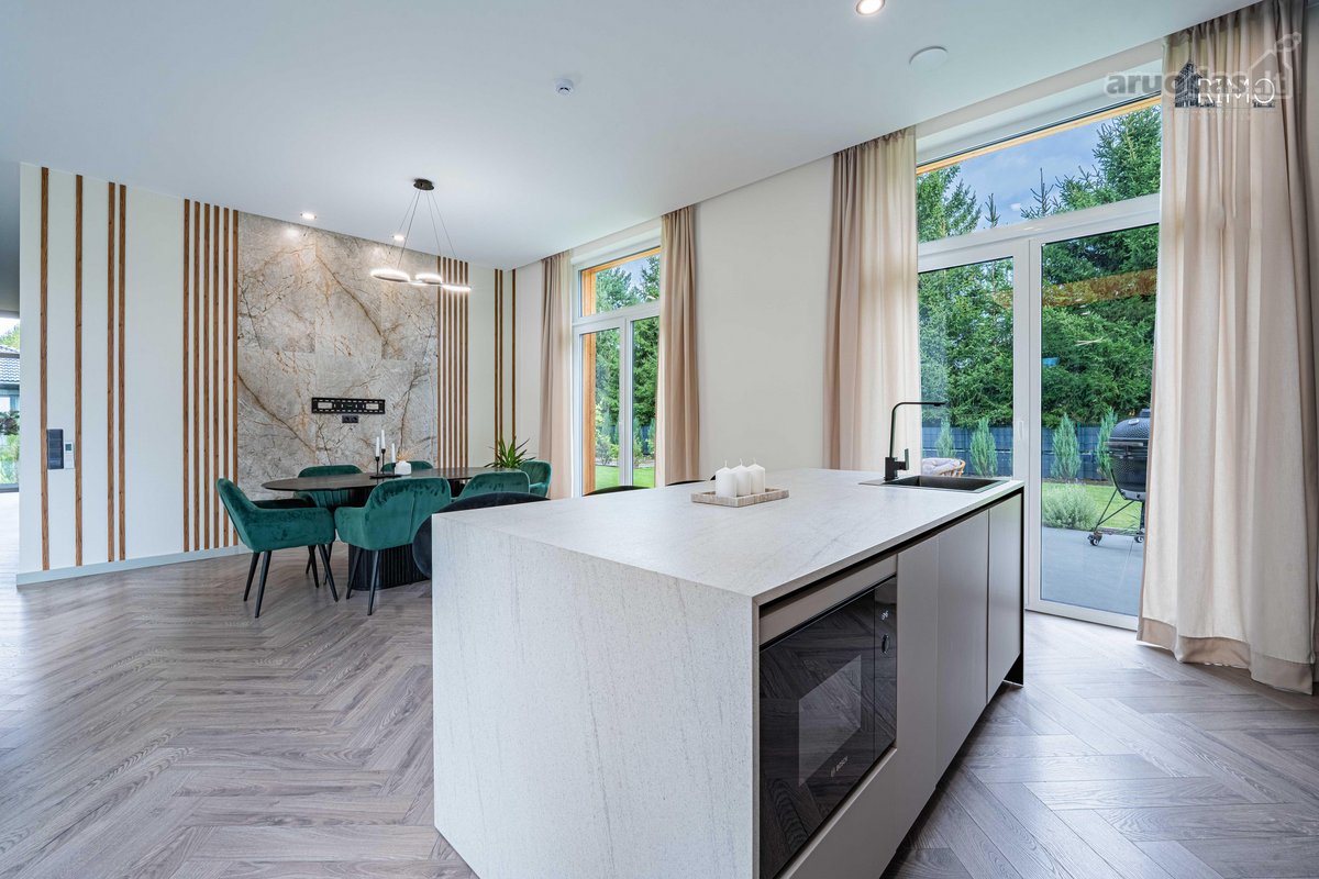 Parduodamas Kokybiškai Įrengtas 196 M² Namas - nuotraukos Nr. 35