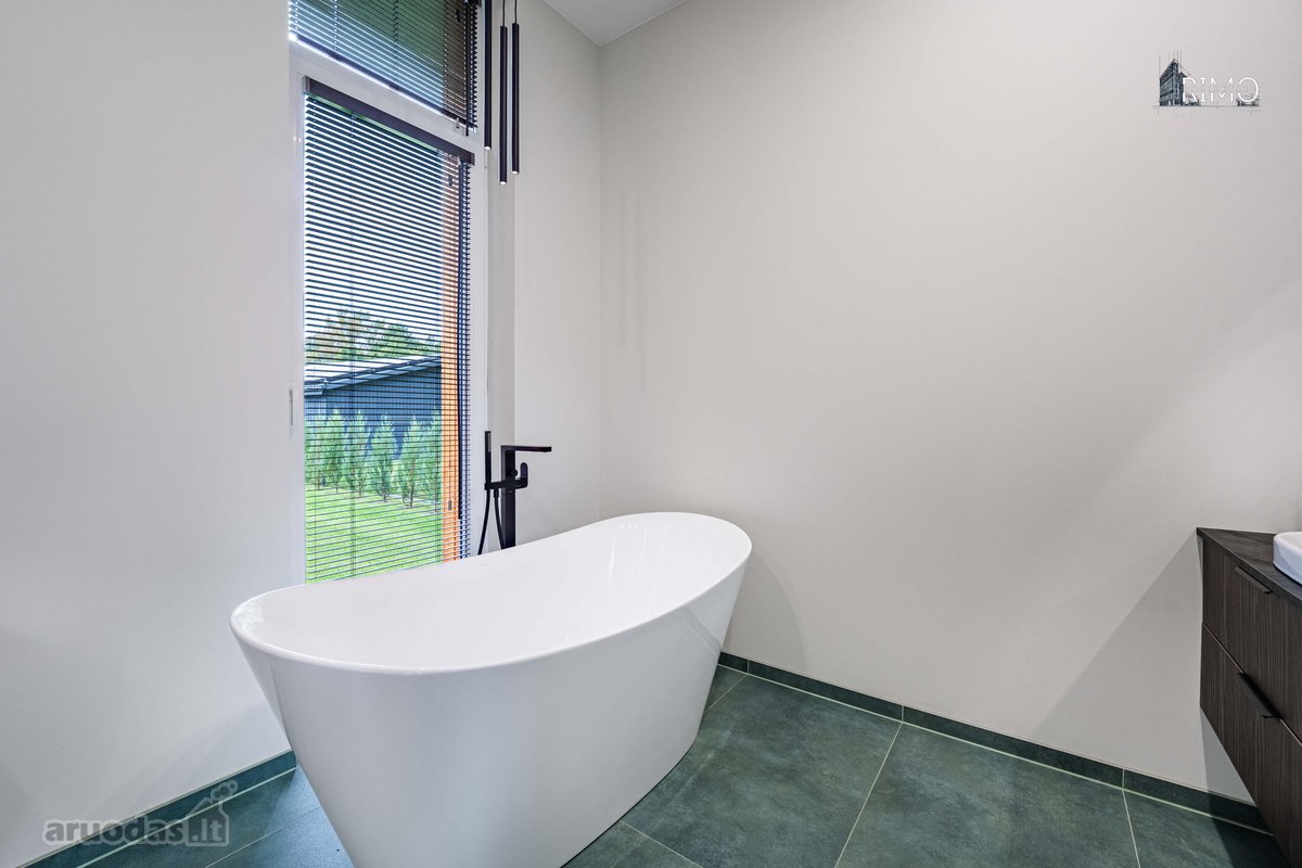 Parduodamas Kokybiškai Įrengtas 196 M² Namas - nuotraukos Nr. 52