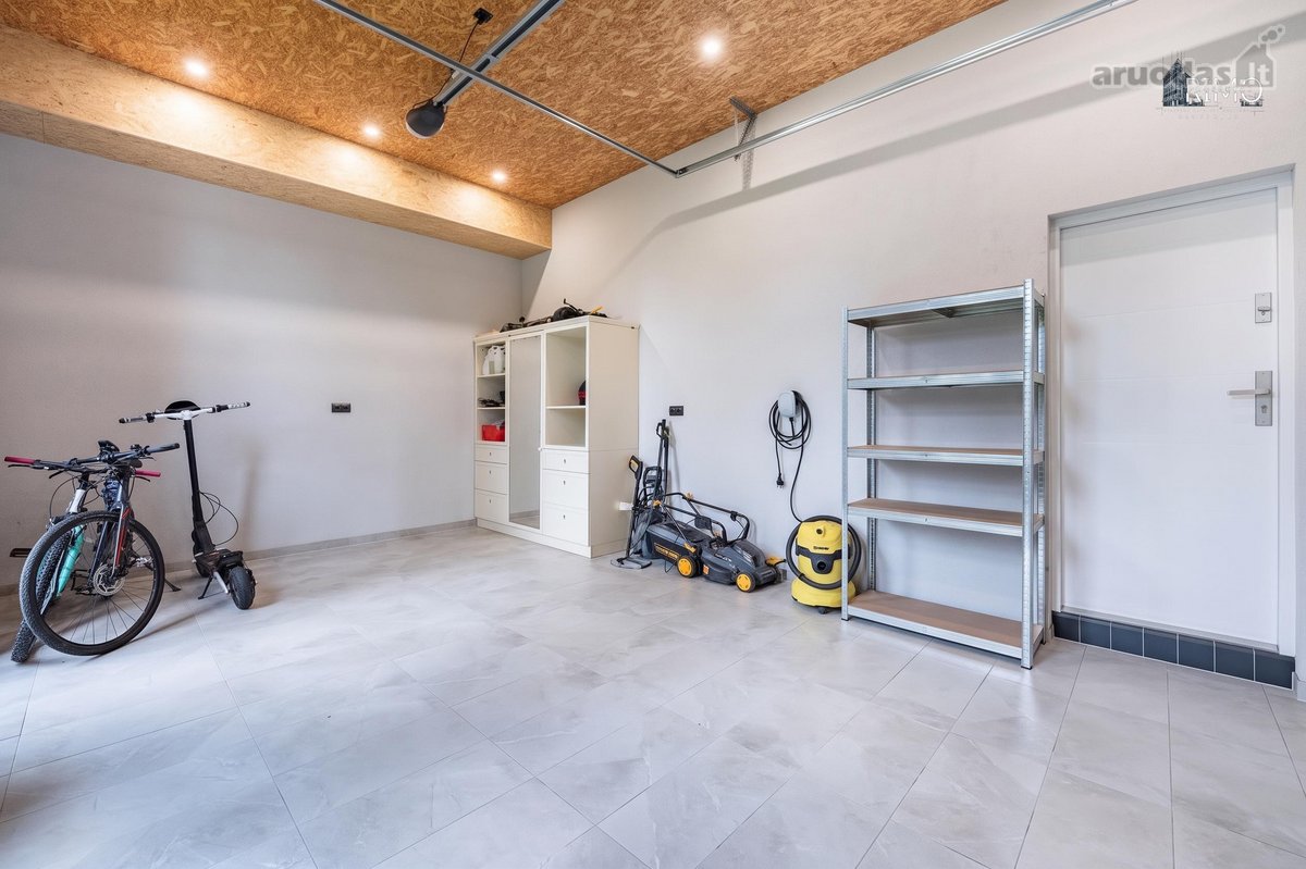 Parduodamas Kokybiškai Įrengtas 196 M² Namas - nuotraukos Nr. 64