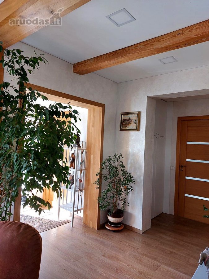 Parduodamas jaukus, naujai renovuotas - nuotraukos Nr. 7
