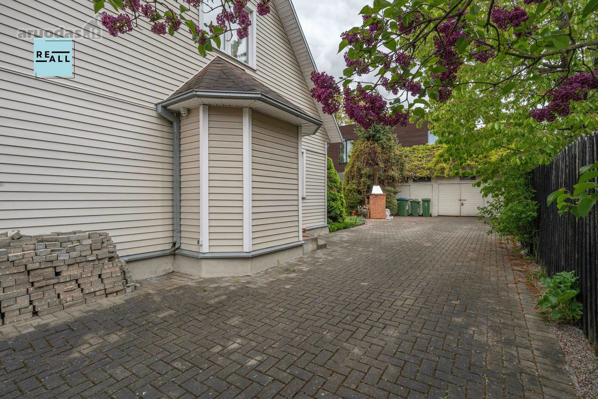 Parduodama Autentiška Pokario Vila Žaliakalnyje - nuotraukos Nr. 37