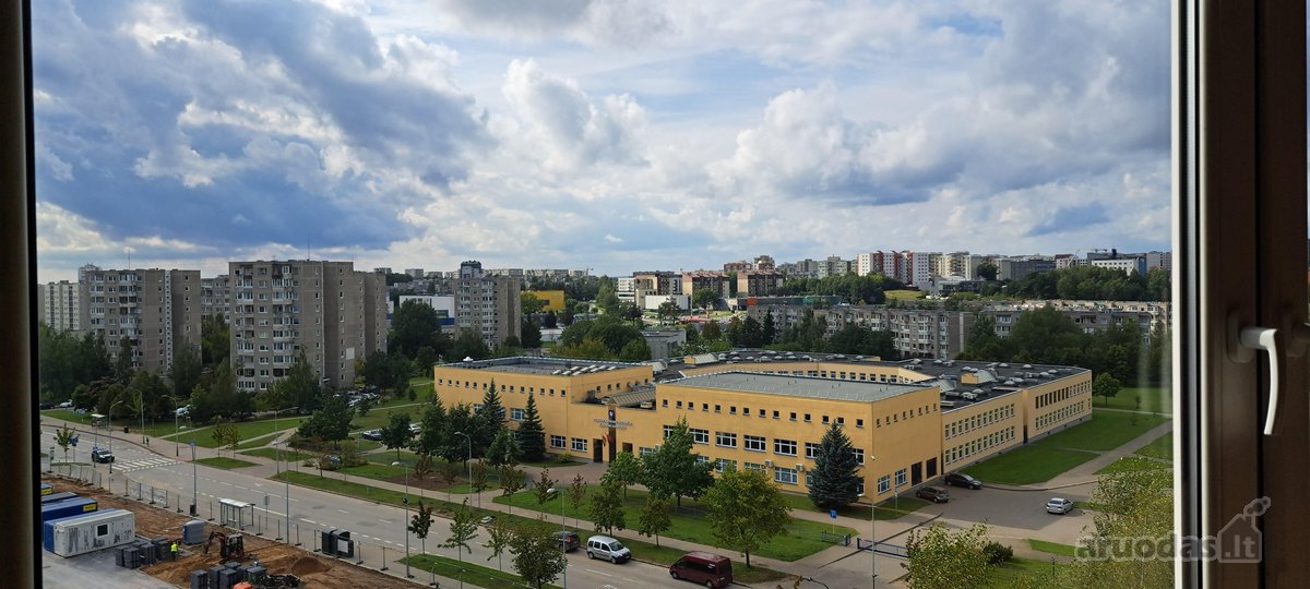 Šviesus ir šiltas butas su įspūdinga panorama - nuotraukos Nr. 2