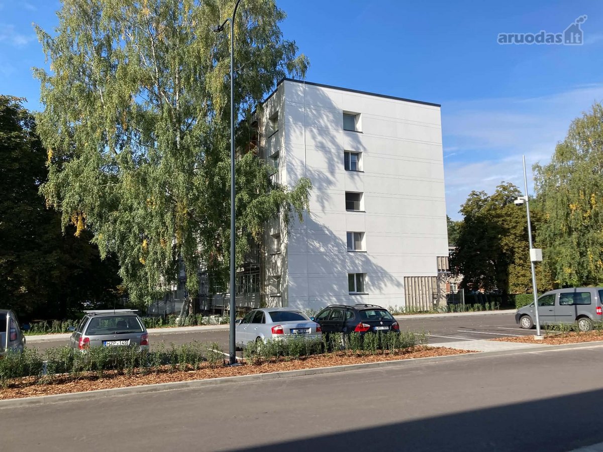 Parduodamas šviesus 2 kambarių butas su - nuotraukos Nr. 5