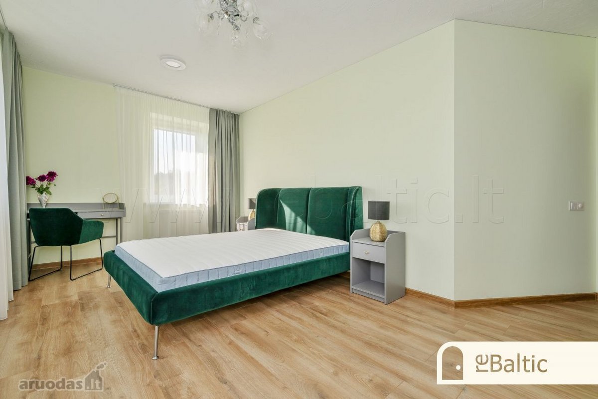 Nuomojamas erdvus namas išskirtinėje vietoje - nuotraukos Nr. 11
