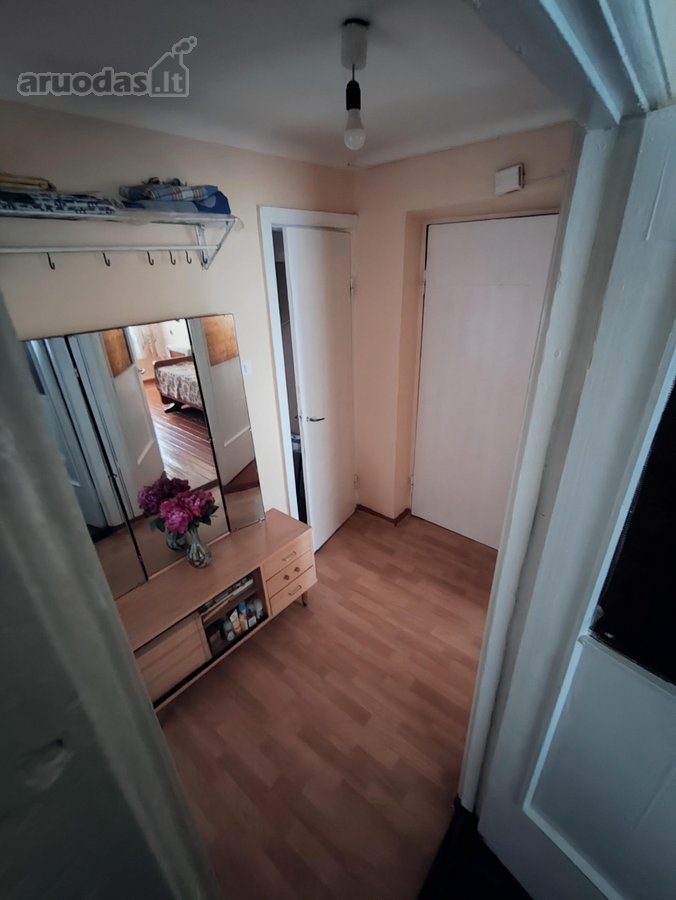 Parduodamas 2 kambarių butas su rūsiu - nuotraukos Nr. 5
