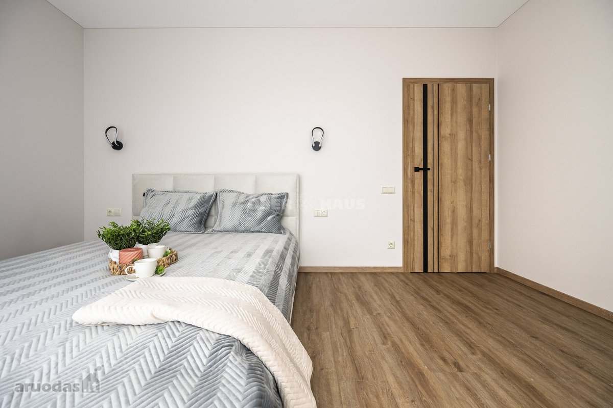 Nuomojamas jaukus ir šiltas dviejų aukštų - nuotraukos Nr. 13