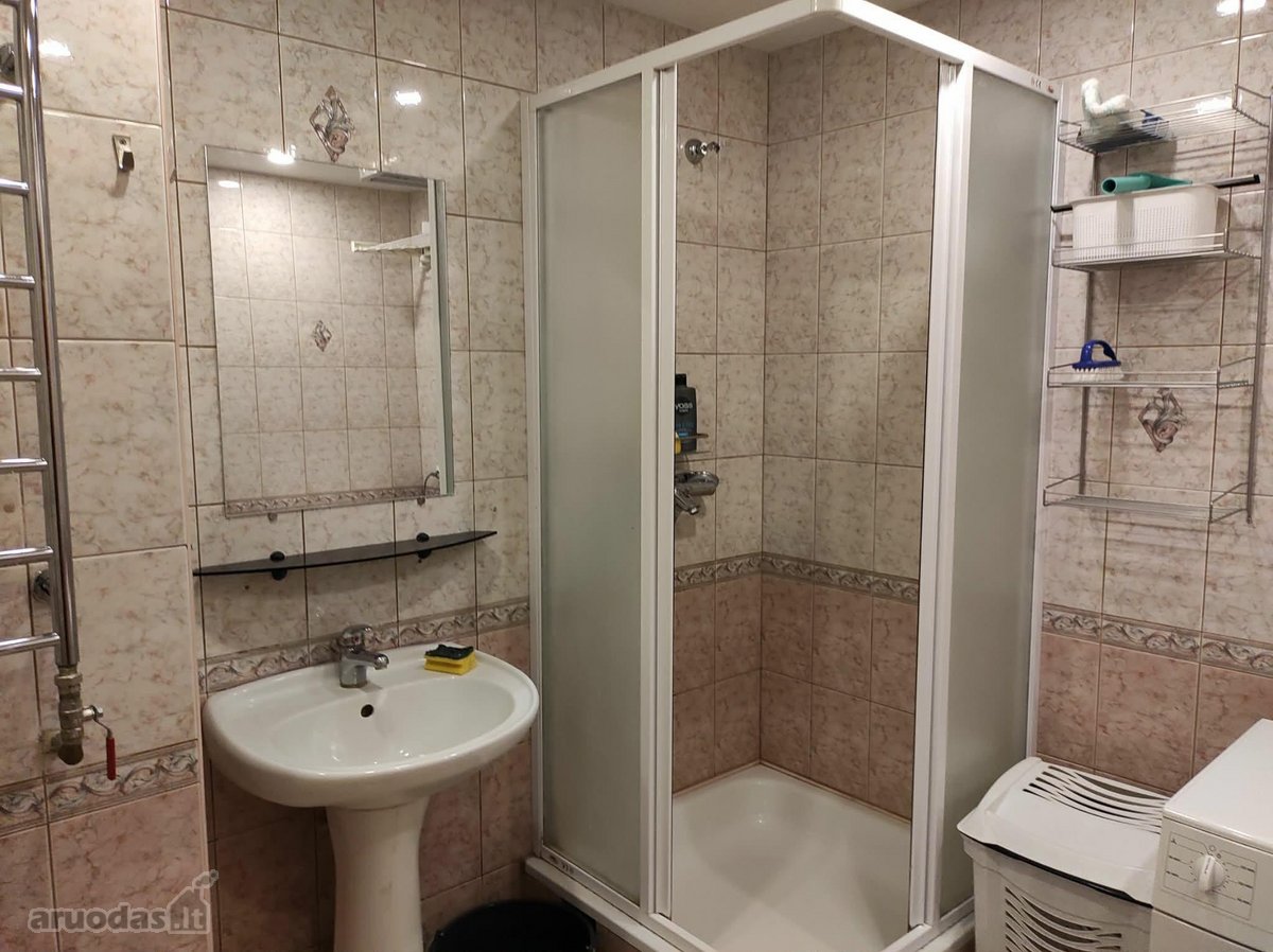 Nuo spalio 1 d. išnuomojamas erdvus, šviesus - nuotraukos Nr. 13