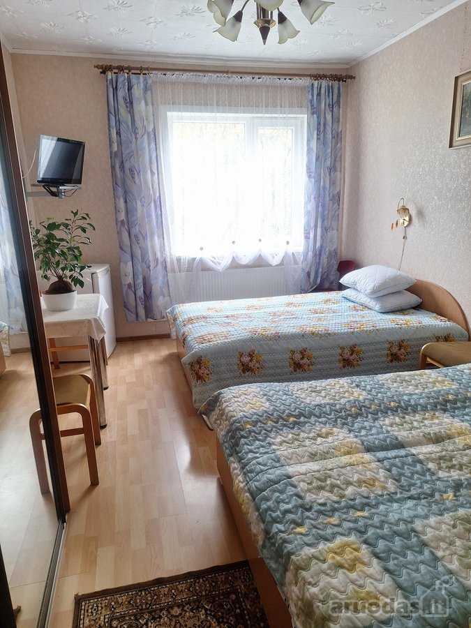 Ramioje miesto vietoje, netoli parko, - nuotraukos Nr. 16