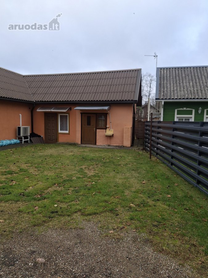 Ramioje miesto vietoje, netoli parko, - nuotraukos Nr. 18