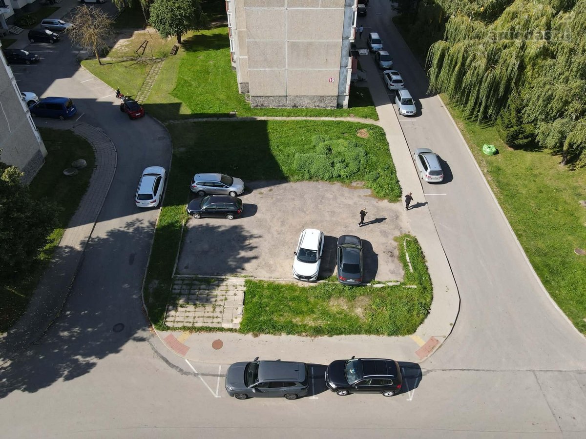 Parduodama asfaltuota aikštelė apie ( 250 m2 - nuotraukos Nr. 9