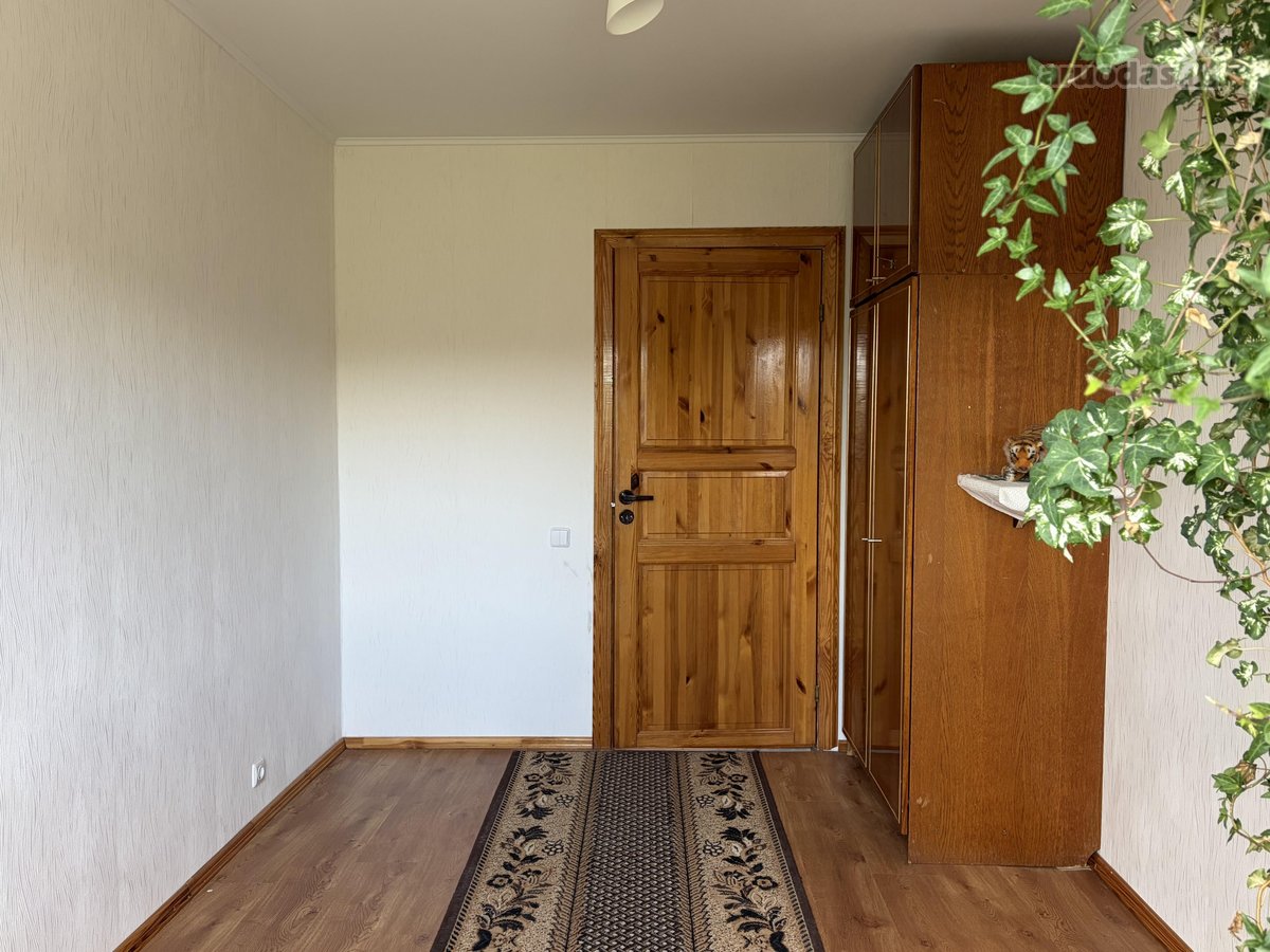 Išnuomojamas erdvus ir jaukus 4 kambarių - nuotraukos Nr. 7