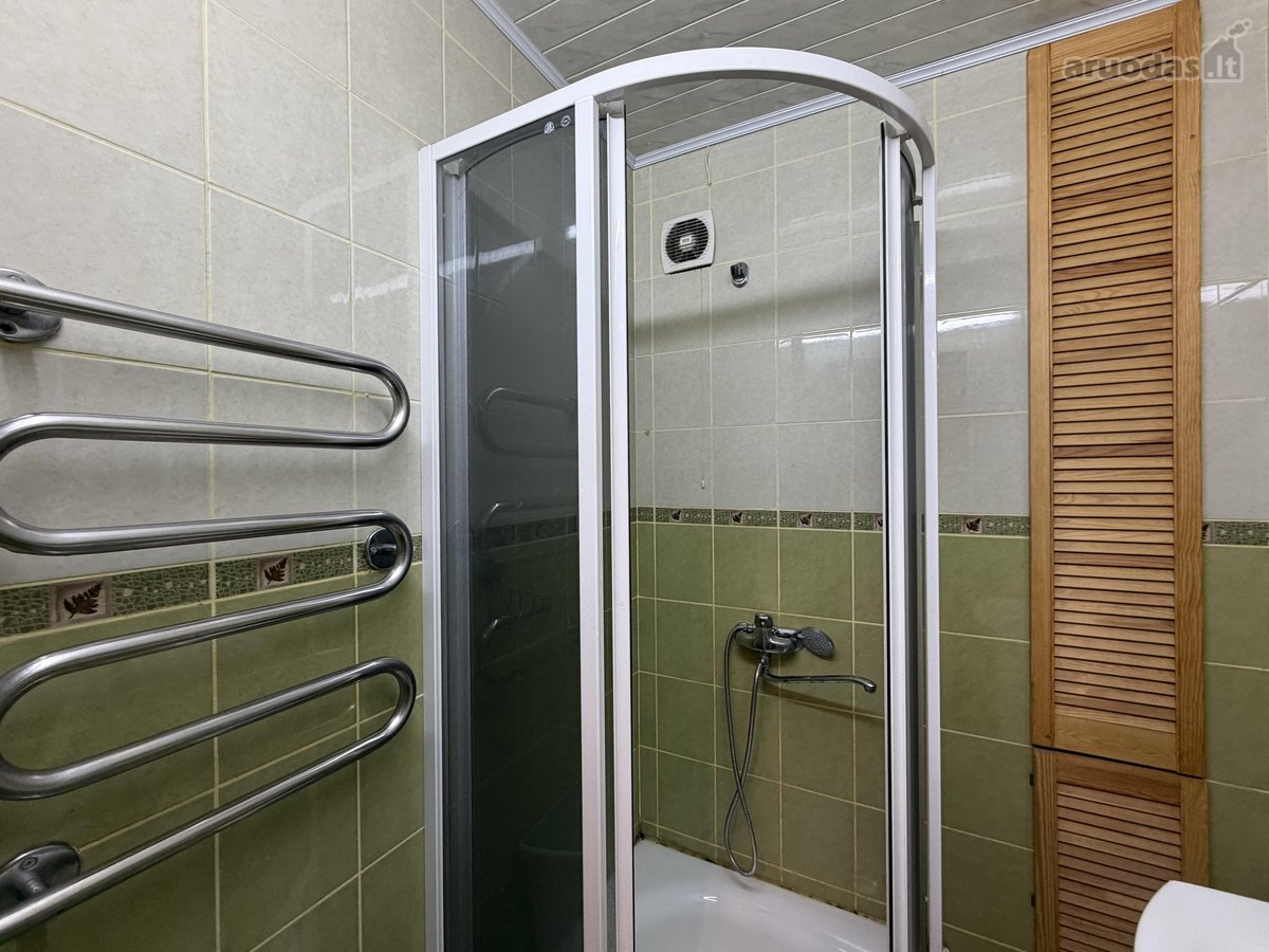 Išnuomojamas erdvus ir jaukus 4 kambarių - nuotraukos Nr. 4