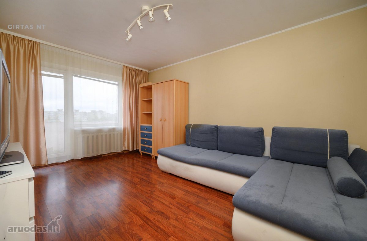 Parduodamas erdvus 3 kambarių (buvęs 4) butas - nuotraukos Nr. 14