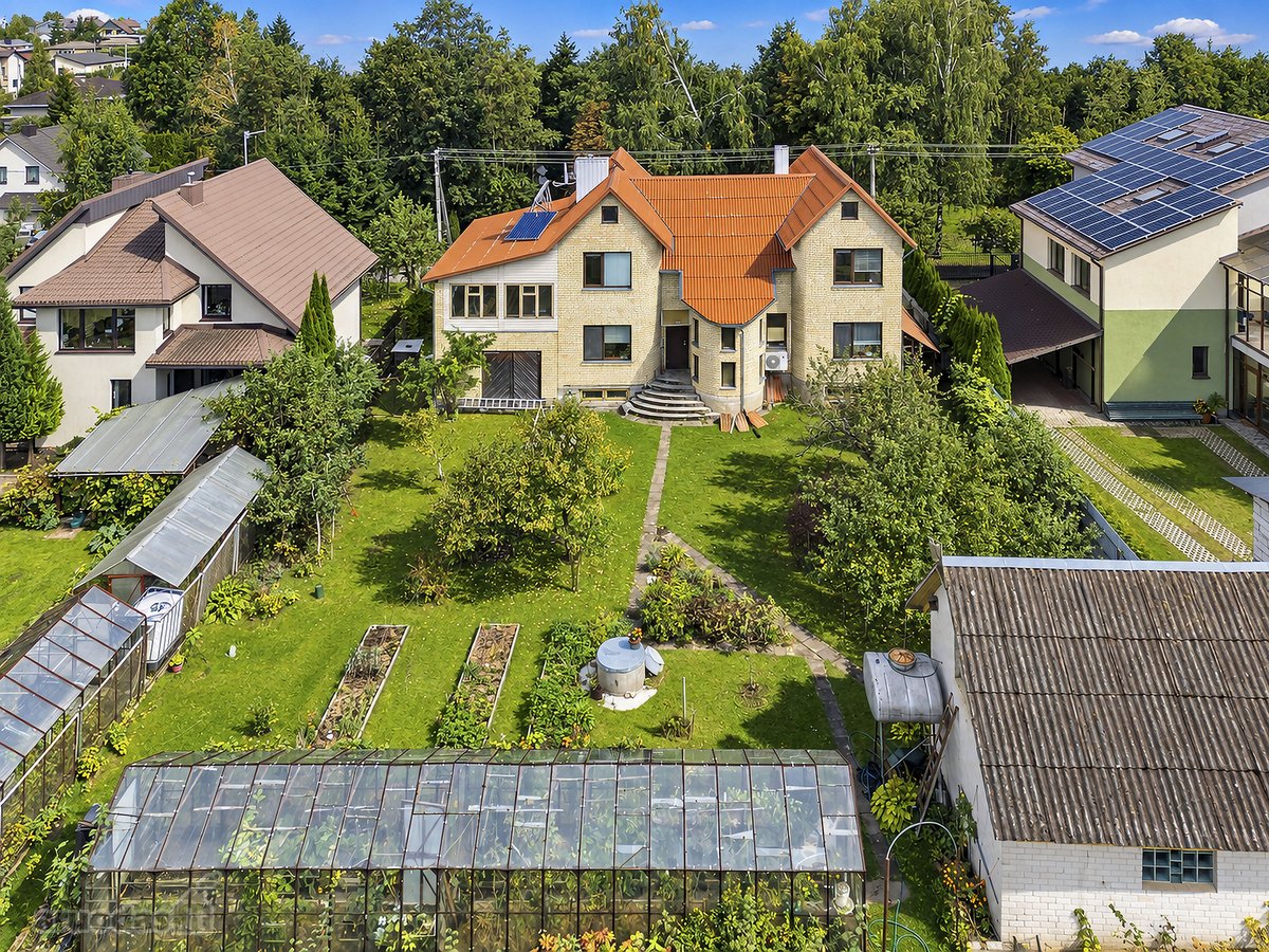 Parduodamas Erdvus Namas Su Garažu Ir 10,16 A - nuotraukos Nr. 8