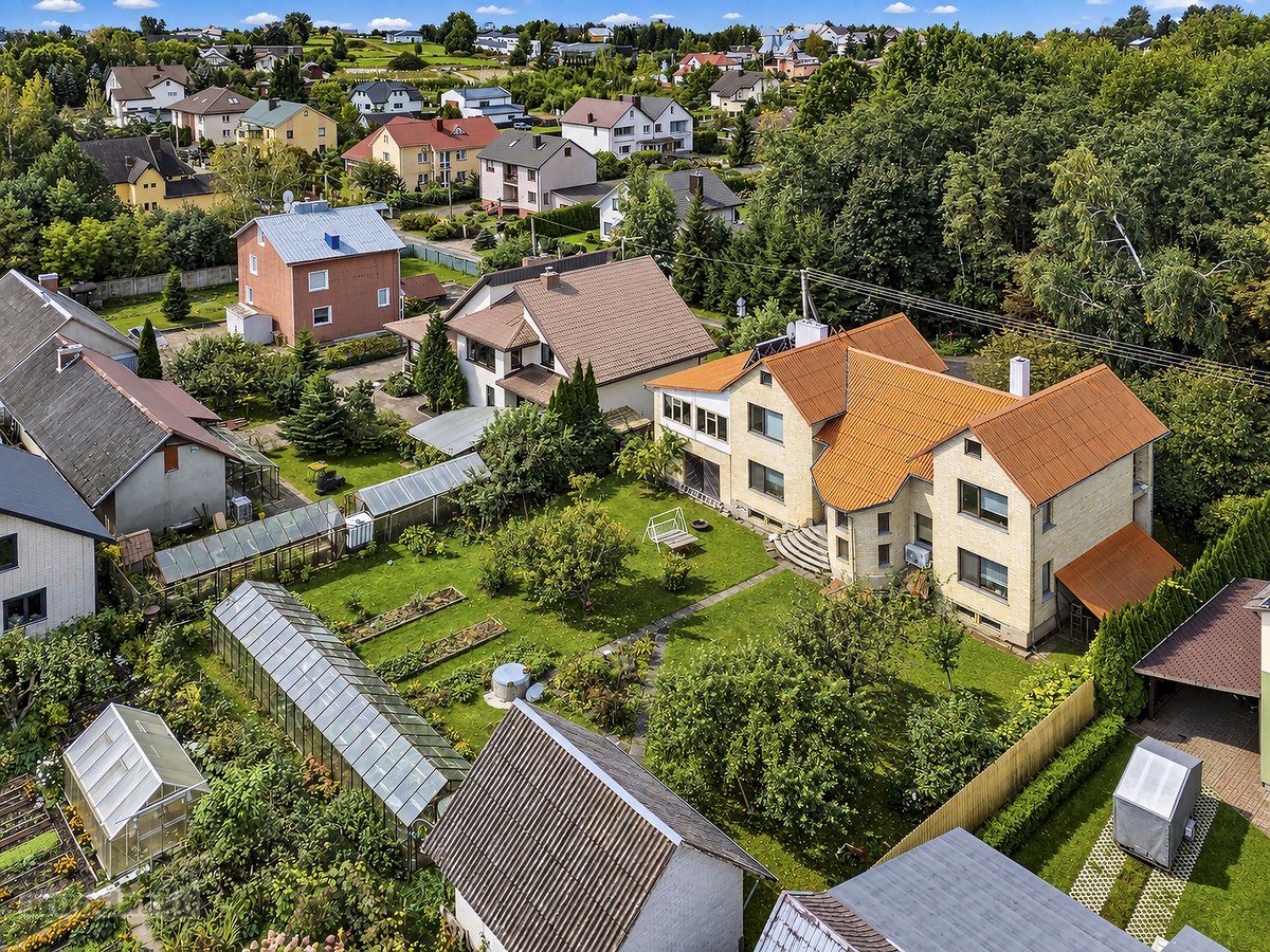 Parduodamas Erdvus Namas Su Garažu Ir 10,16 A - nuotraukos Nr. 13