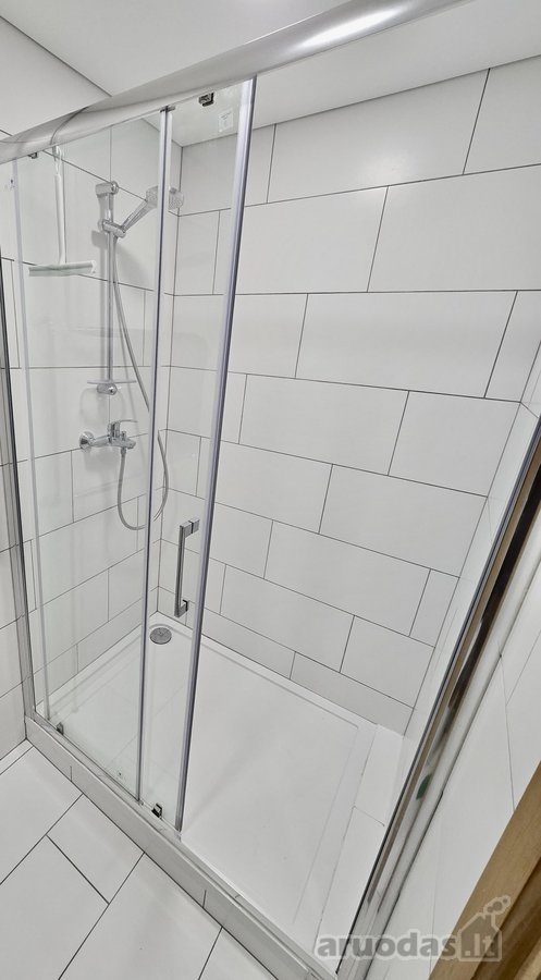 Parduodamas dviejų kambarių butas renovuotame - nuotraukos Nr. 6