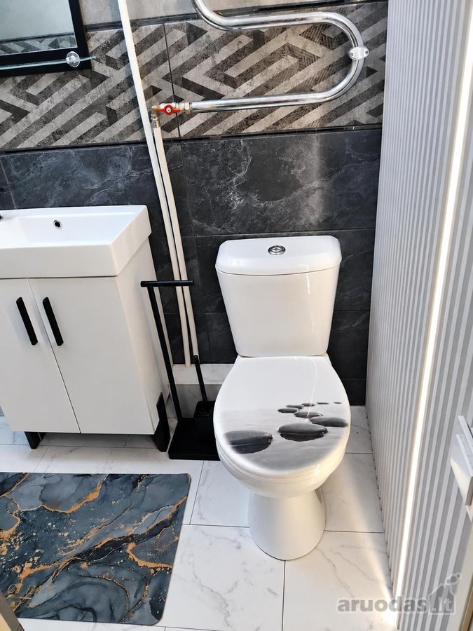 Parduodamas 2 aukštų renovuotas namas Šilainiuose. - nuotraukos Nr. 11