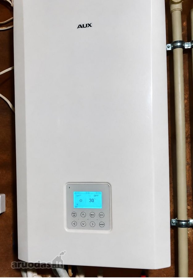 Parduodamas 2 aukštų renovuotas namas Šilainiuose. - nuotraukos Nr. 13