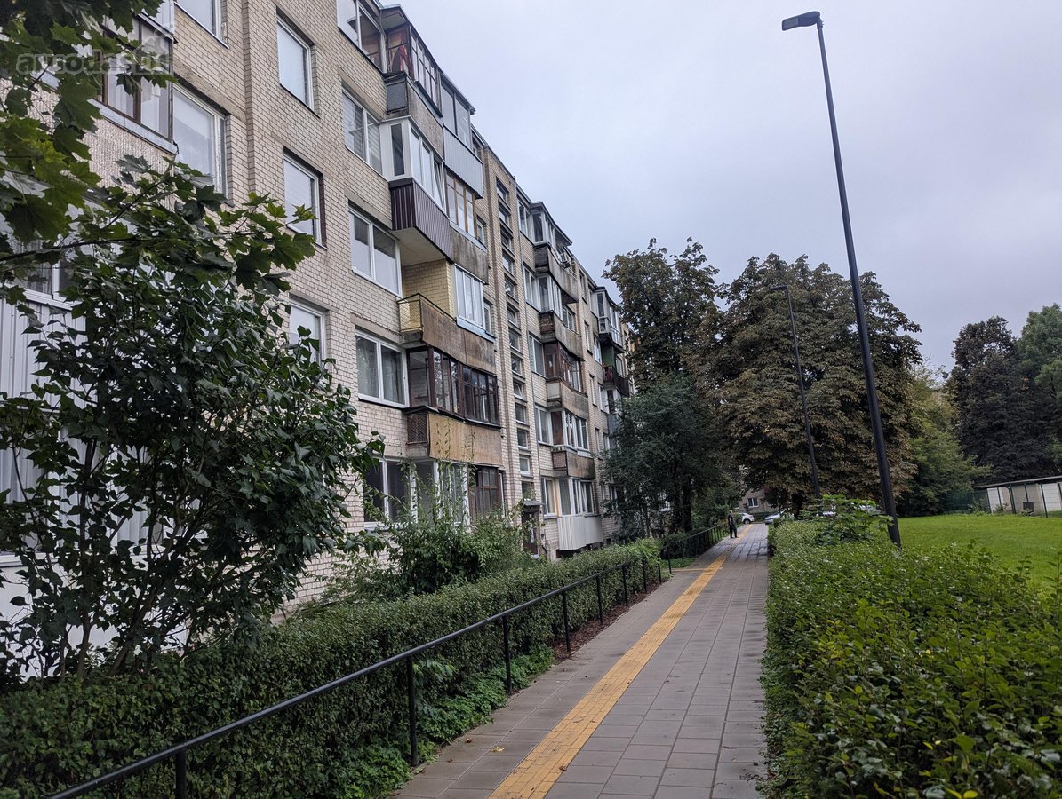 Išnuomojamas puikiai įrengtas, šviesus ir - nuotraukos Nr. 18