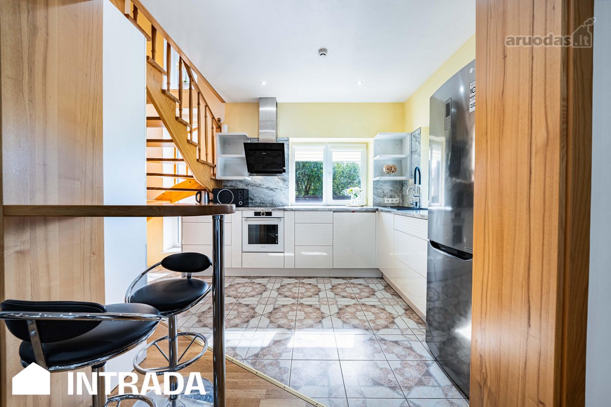 225 M² Gyvenamasis Namas Su Pirtimi, Garažu - nuotraukos Nr. 12