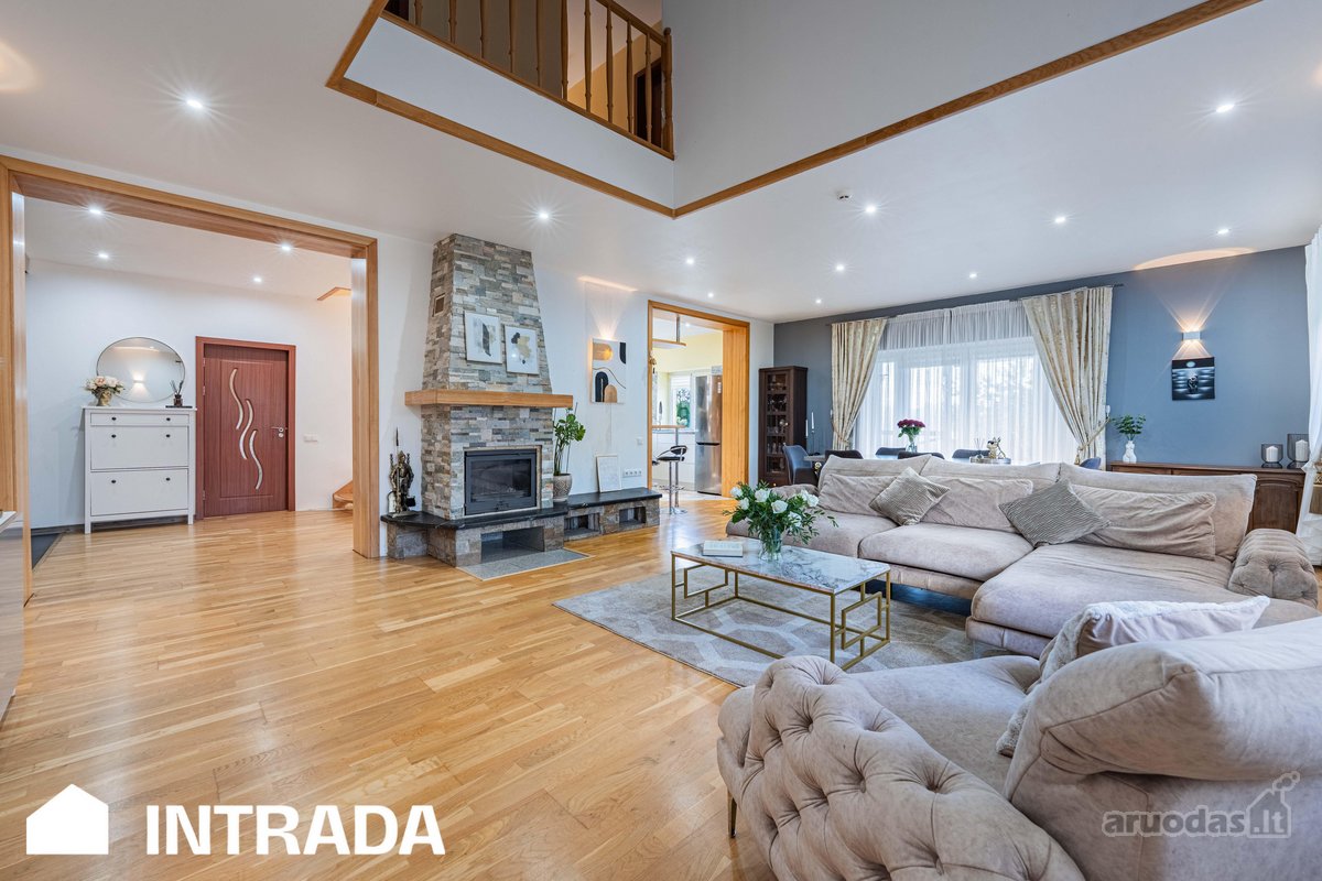 225 M² Gyvenamasis Namas Su Pirtimi, Garažu - nuotraukos Nr. 2