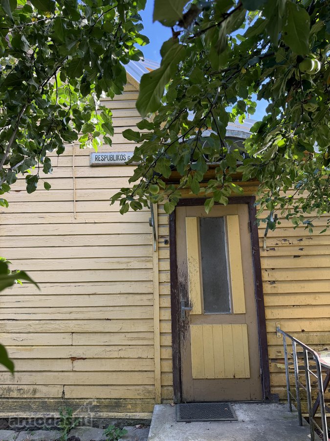 Kurortiniame Biržu miesto centre netoli upes - nuotraukos Nr. 2