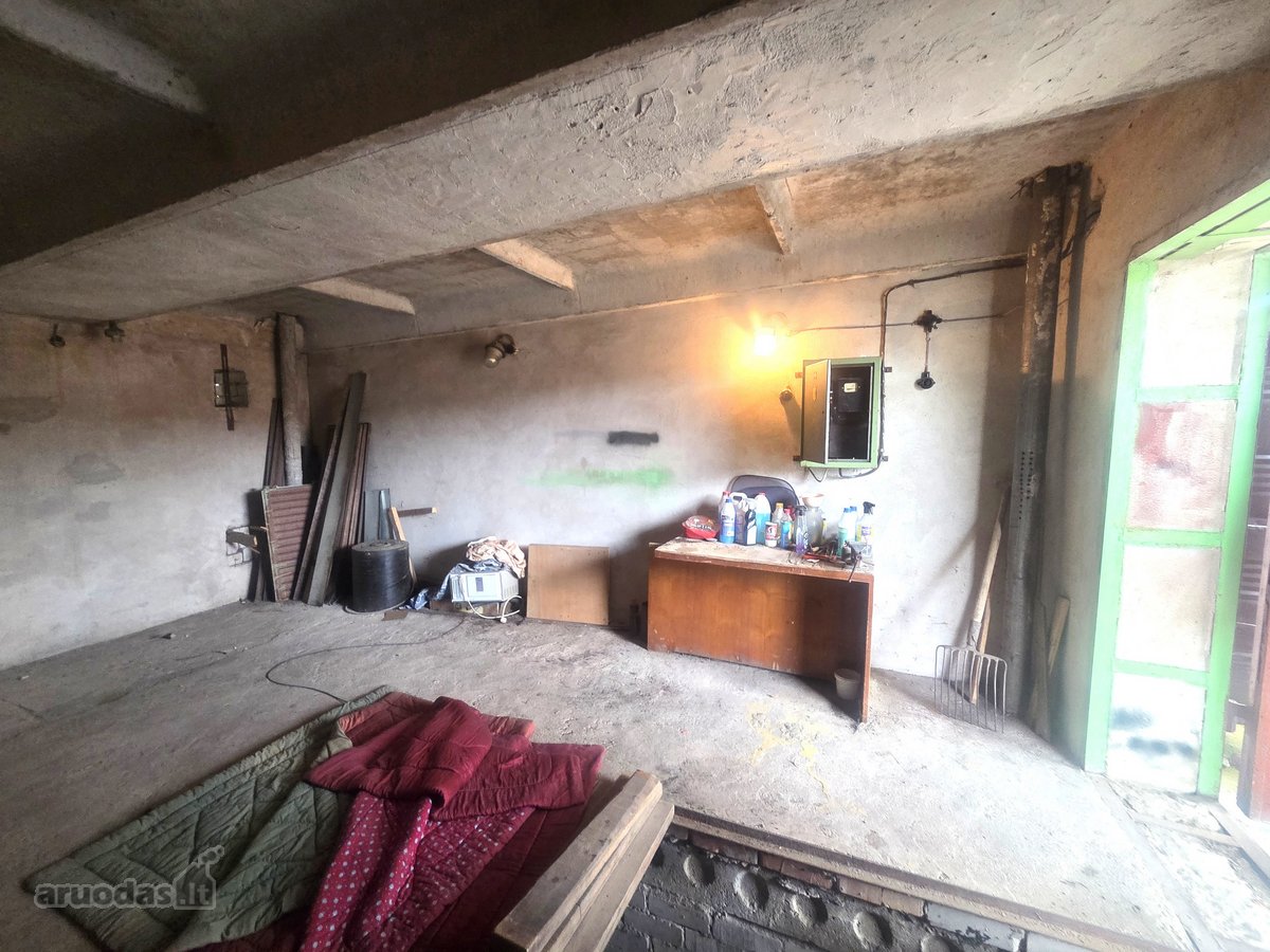 Parduodamas tvarkingas 40,22 m² garažas - nuotraukos Nr. 4