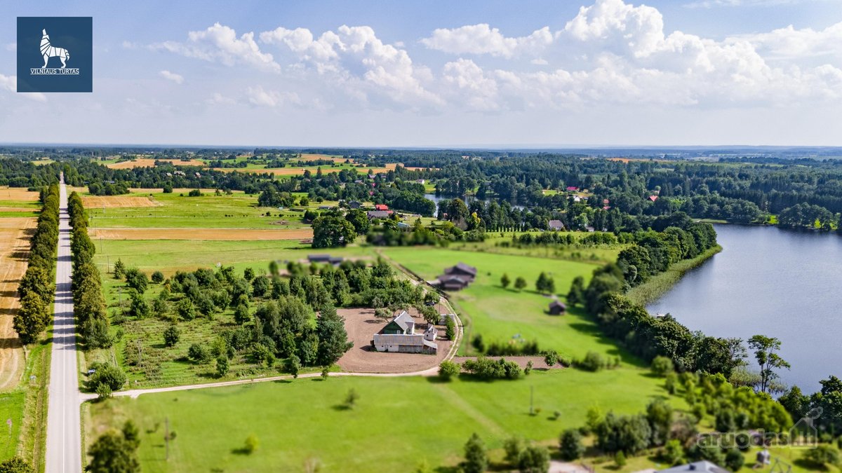 Parduodama sodyba su 36,54 a sklypu netoliese - nuotraukos Nr. 12