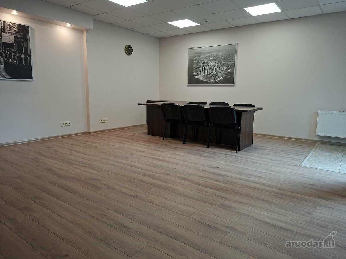 Parduodamos administracinės patalpos su - nuotraukos Nr. 2