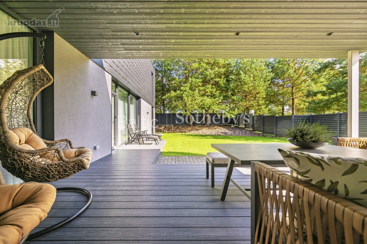 Architektūra, šviesa ir pušų ramybė - nuotraukos Nr. 2