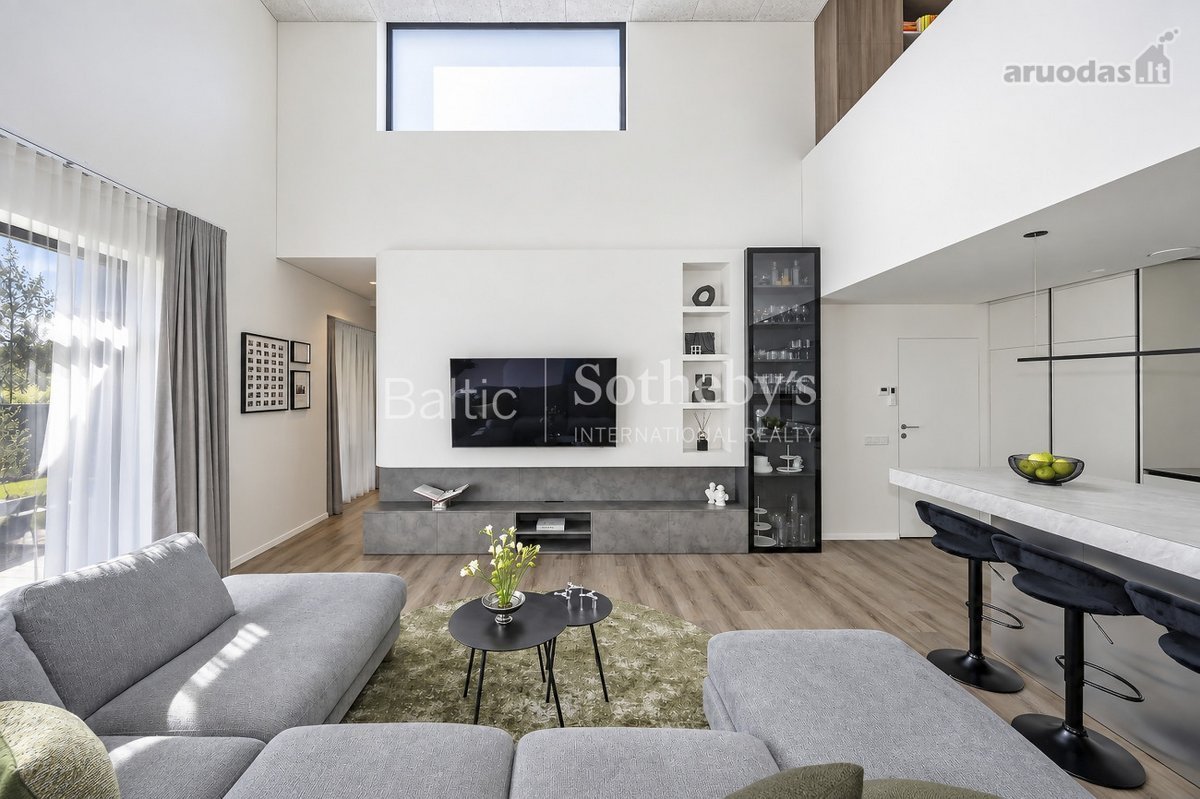 Architektūra, šviesa ir pušų ramybė - nuotraukos Nr. 6