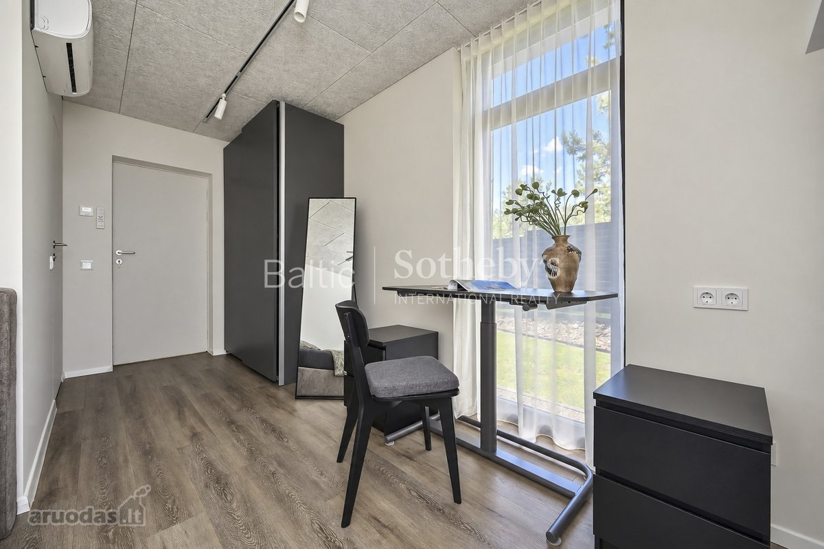 Architektūra, šviesa ir pušų ramybė - nuotraukos Nr. 31