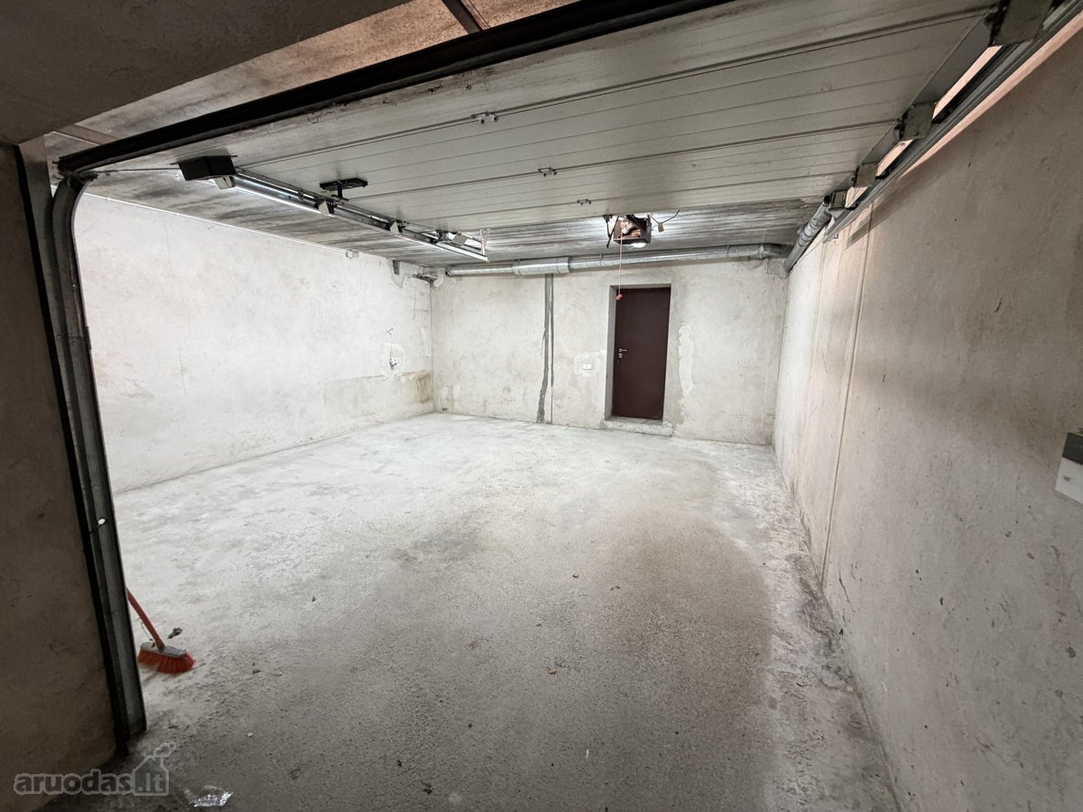 Parduodamas erdvus 34,86 m² garažas Šiaurės - nuotraukos Nr. 5