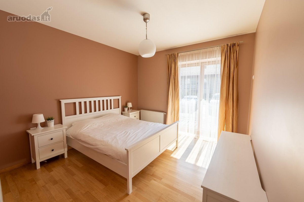 Išnuomojamas erdvus butas nuostabioje vietoje - nuotraukos Nr. 7