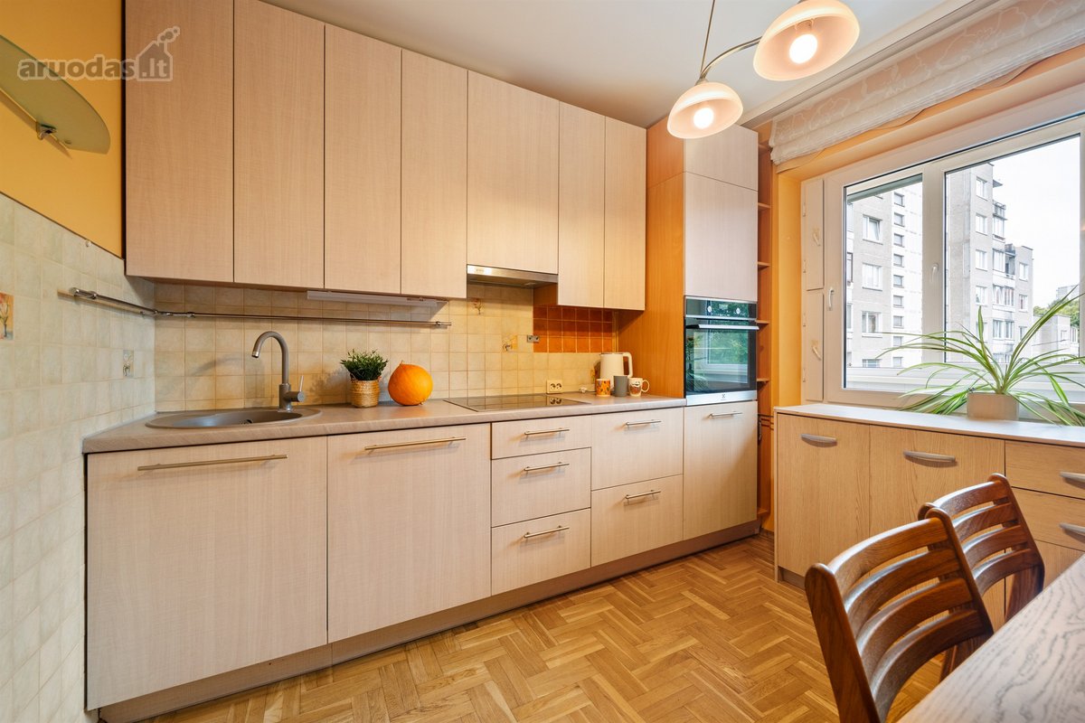 Parduodu labai tvarkingą 3 kambarių (68,29 m² - nuotraukos Nr. 10